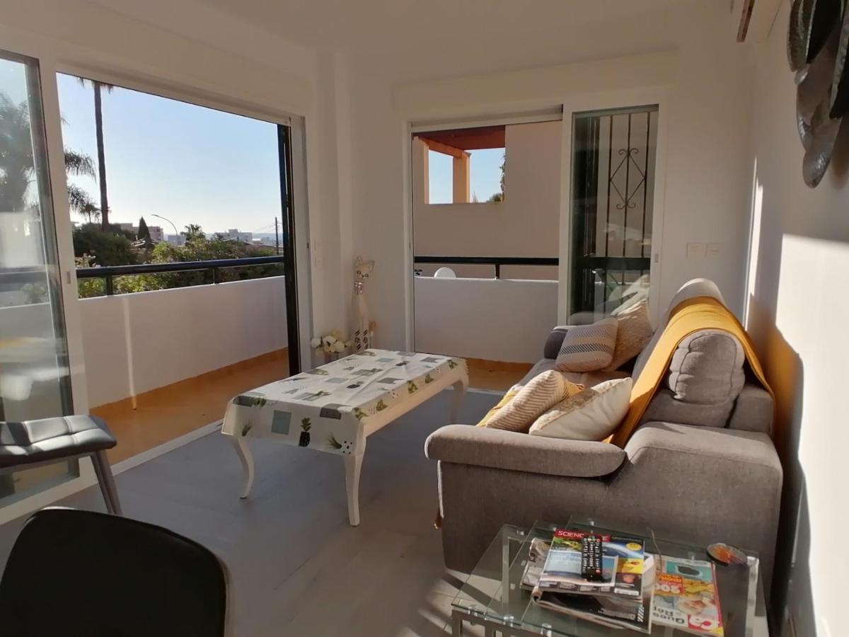 Appartement Moderne Pour 6 Adultes Benalmádena Buitenkant foto